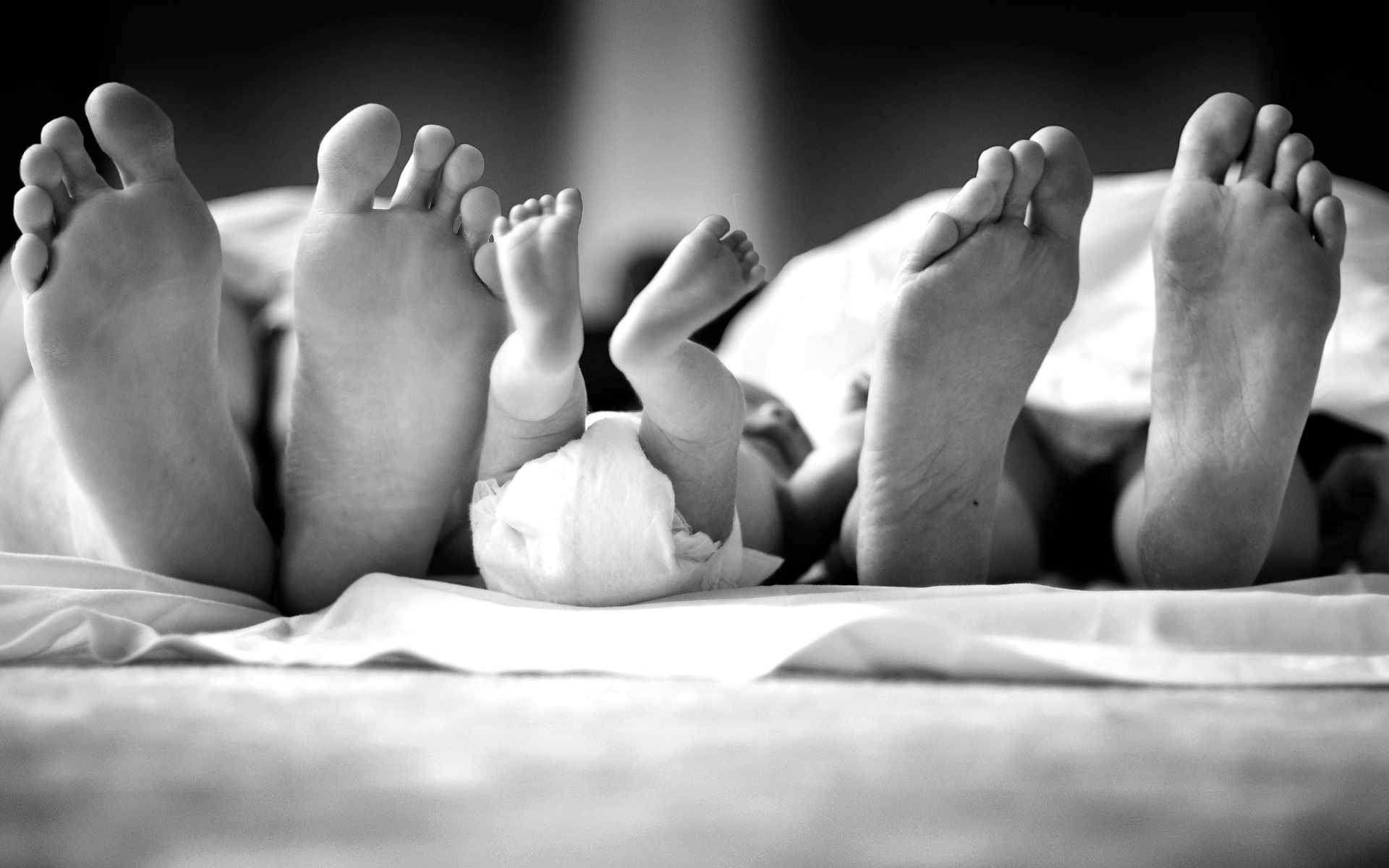 feet-a-family-baby-sleep-black-white-black-and-white.jpg