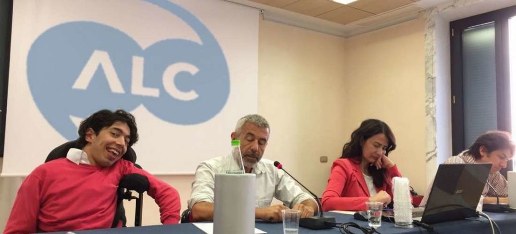 Fotografia di Marco Gentili con Perduca, Gallo e Cappato al consiglio generale del 7 luglio