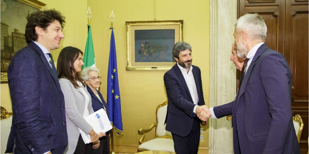 Foto dell'incontro con il presidente Fico. presenti Marco Cappato, Filomena Gallo, MIna Welby, Marco Perduca e Carlo Troilo