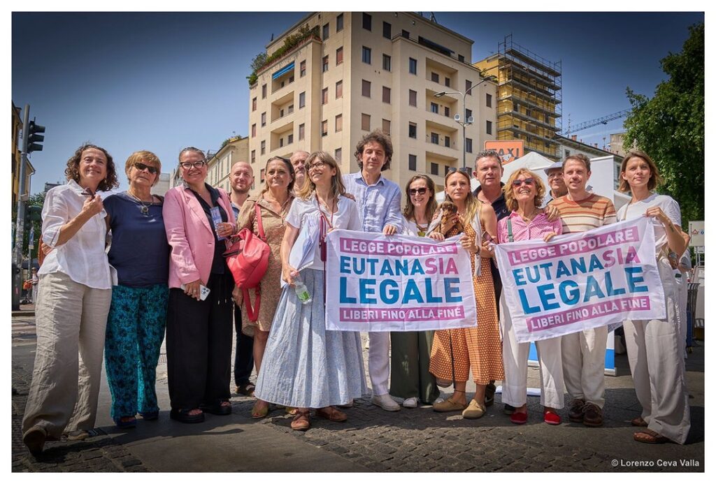 Lancio raccolta firme Eutanasia Legale - Cellula Milano